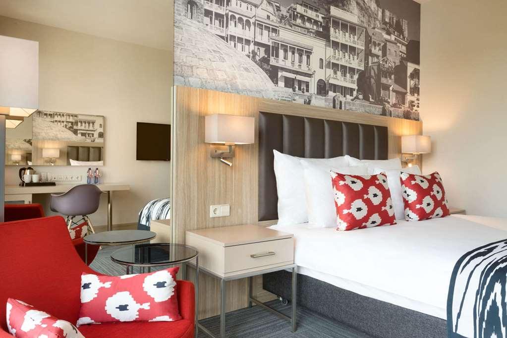 Ramada Encore Tbilisi Phòng bức ảnh